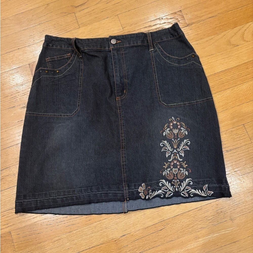 Blue Spice Embroidered Dark Blue Jean Skirt